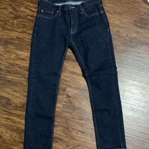 Old navy 32x30 skinny jeans. Smoke free. Pet free. Great condition.
